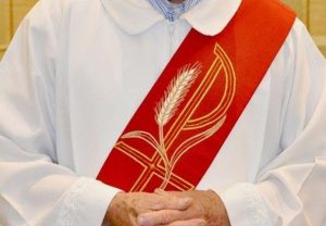 12 datos sobre los diáconos, a quienes se les debe reverenciar “como a Jesucristo”