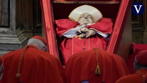 4 símbolos del rito de cierre del ataúd del Papa Francisco